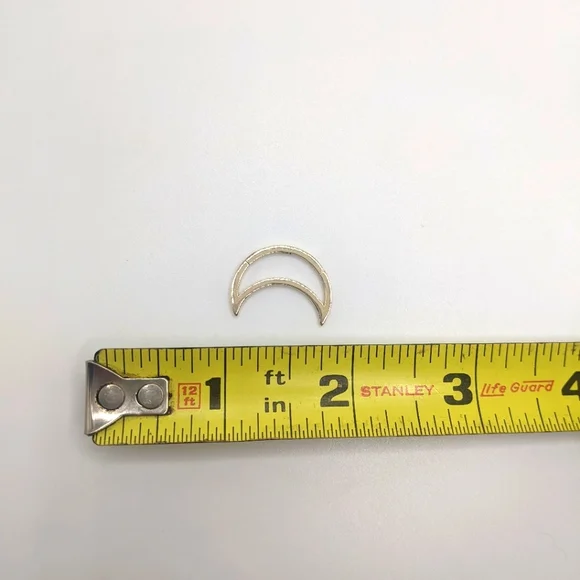 SOLD♥️ 14k Yellow Gold Crescent Moon /Charm Clasp - Picture 2 of 8